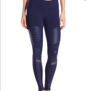 Alo moto leggings